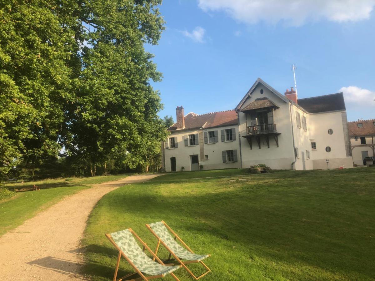 Domaine Du Plessis Bed and Breakfast Le Plessis-Luzarches Eksteriør billede